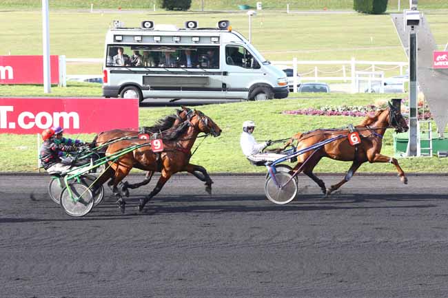 Photo d'arrivée de la course pmu PRIX VINDEX à PARIS-VINCENNES le Jeudi 3 mars 2016