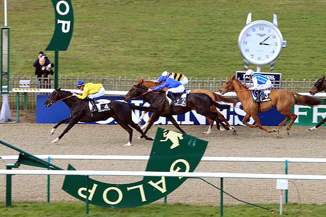 Photo d'arrivée de la course pmu PRIX DARSHAAN à CHANTILLY le Jeudi 3 mars 2016