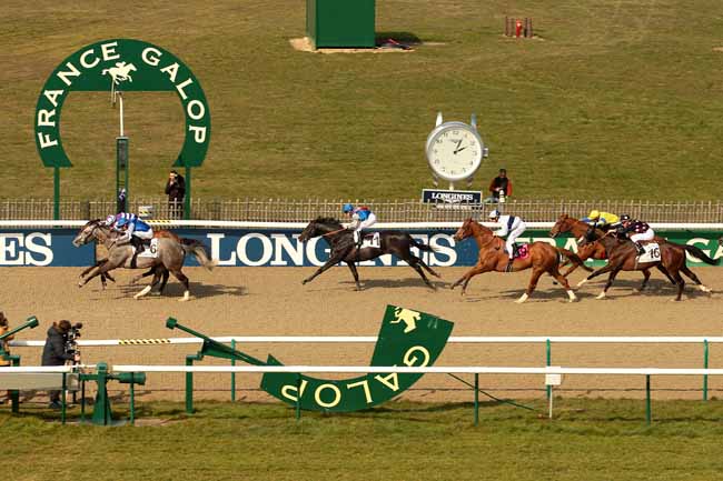 Photo d'arrivée de la course pmu PRIX JOCKER à CHANTILLY le Mardi 15 mars 2016
