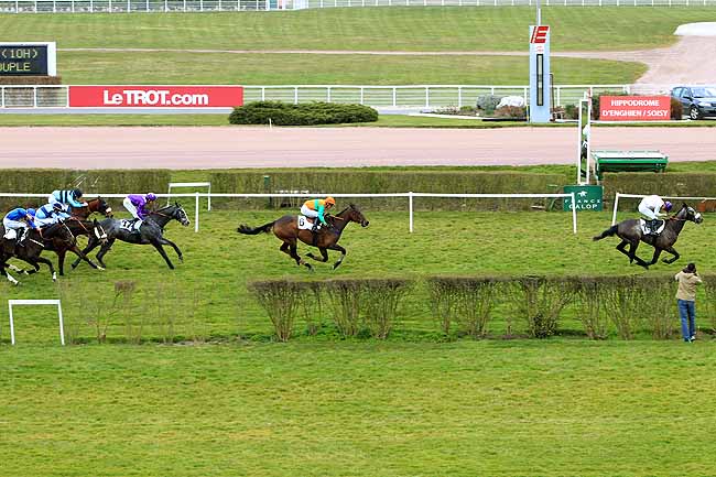 Photo d'arrivée de la course pmu PRIX DE LA SOMME à ENGHIEN le Mercredi 16 mars 2016