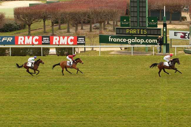 Photo d'arrivée de la course pmu PRIX DE LA MARCHE à SAINT-CLOUD le Dimanche 20 mars 2016