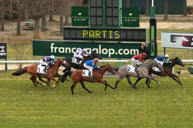 Photo d'arrivée de la course pmu PRIX EXBURY à SAINT-CLOUD le Dimanche 20 mars 2016