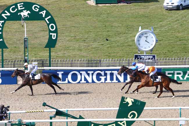Photo d'arrivée de la course pmu PRIX DU MAHIEU VILAIN à CHANTILLY le Mardi 22 mars 2016