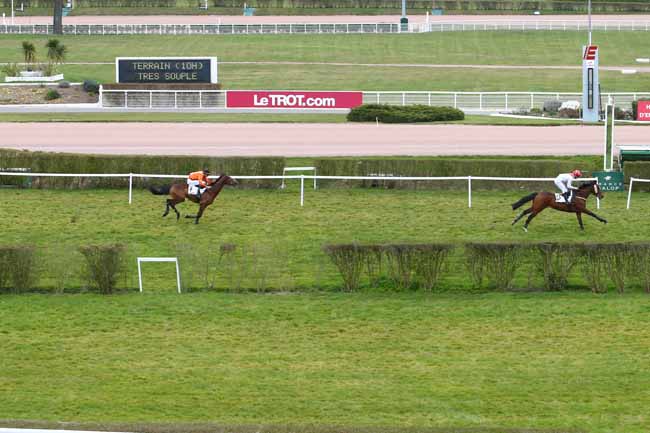 Photo d'arrivée de la course pmu PRIX DE LA VANOISE à ENGHIEN le Mercredi 23 mars 2016