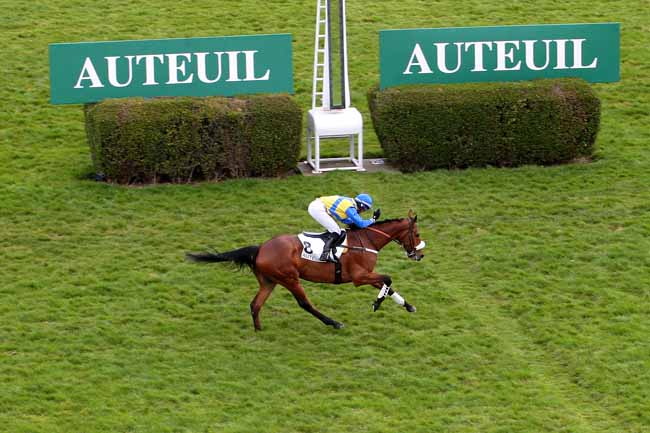 Photo d'arrivée de la course pmu PRIX COLONEL DE LA HORIE à AUTEUIL le Dimanche 27 mars 2016
