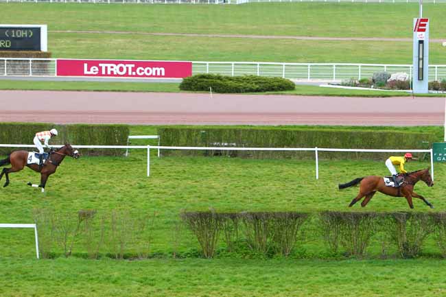 Photo d'arrivée de la course pmu PRIX DES BENJAMINS à ENGHIEN le Mercredi 30 mars 2016