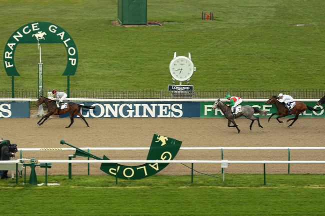 Photo d'arrivée de la course pmu PRIX DU PAVILLON EGLER à CHANTILLY le Mercredi 6 avril 2016