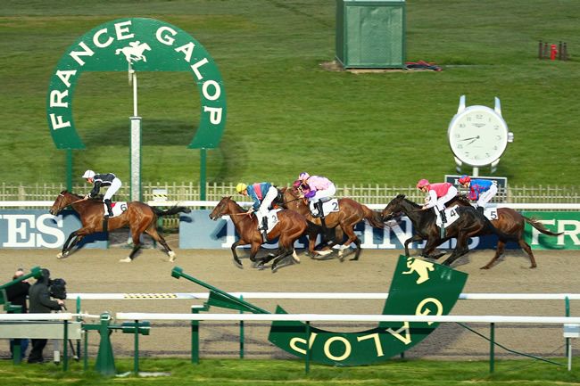 Photo d'arrivée de la course pmu PRIX DU BOIS ROSIERE à CHANTILLY le Mercredi 6 avril 2016