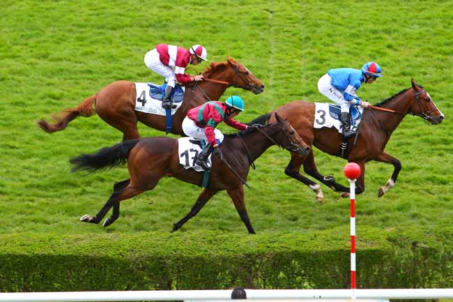 Photo d'arrivée de la course pmu PRIX DE L'OPERA BASTILLE à SAINT-CLOUD le Lundi 11 avril 2016