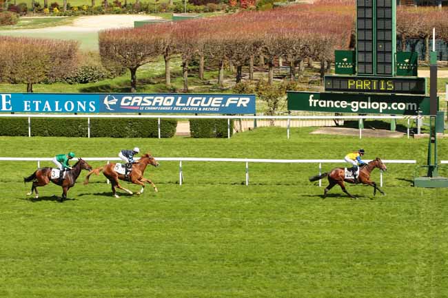 Photo d'arrivée de la course pmu PRIX MISSISSIPIAN à SAINT-CLOUD le Lundi 18 avril 2016
