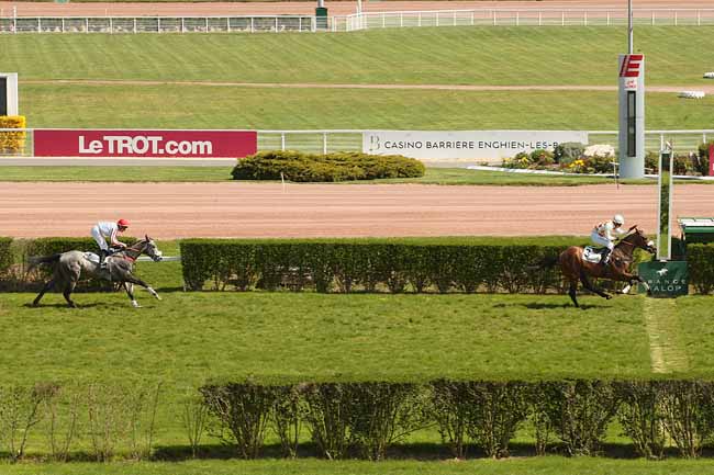 Photo d'arrivée de la course pmu PRIX DE SOSPEL à ENGHIEN le Mercredi 20 avril 2016