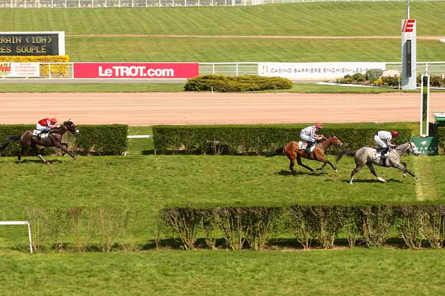 Photo d'arrivée de la course pmu PRIX ALCIDE à ENGHIEN le Mercredi 20 avril 2016
