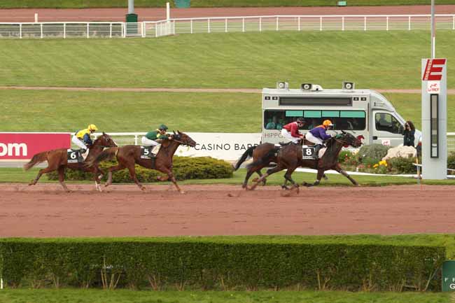 Photo d'arrivée de la course pmu PRIX DE L'ELYSEE à ENGHIEN le Jeudi 21 avril 2016