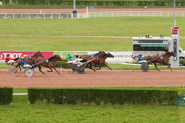 Photo d'arrivée de la course pmu PRIX DE L'ATLANTIQUE - CASINO BARRIERE à ENGHIEN le Samedi 23 avril 2016