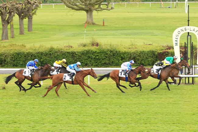 Photo d'arrivée de la course pmu PRIX DE LA GENEVRAYE à MAISONS-LAFFITTE le Mardi 26 avril 2016