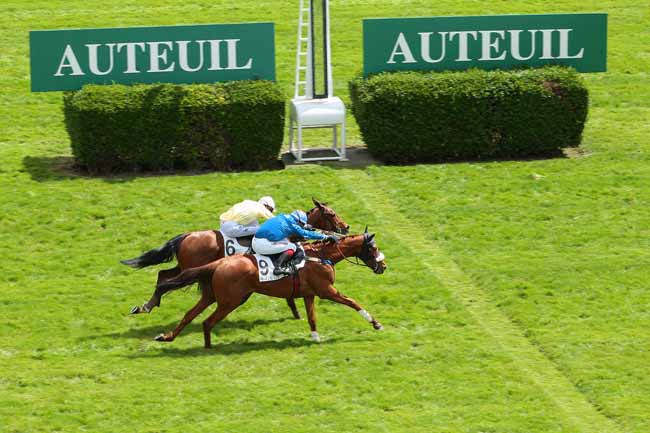Photo d'arrivée de la course pmu PRIX MAGUELONNE à AUTEUIL le Mercredi 27 avril 2016