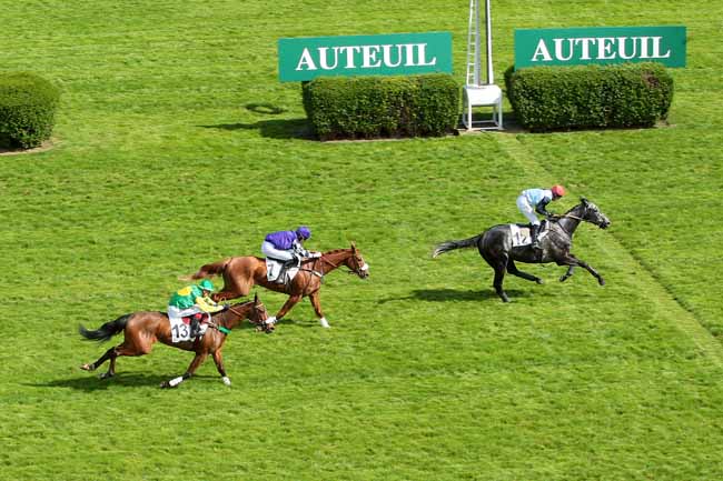 Photo d'arrivée de la course pmu PRIX DE PENTHIEVRE à AUTEUIL le Mercredi 27 avril 2016