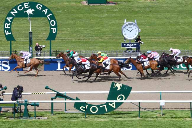 Photo d'arrivée de la course pmu PRIX CARLING à CHANTILLY le Jeudi 28 avril 2016
