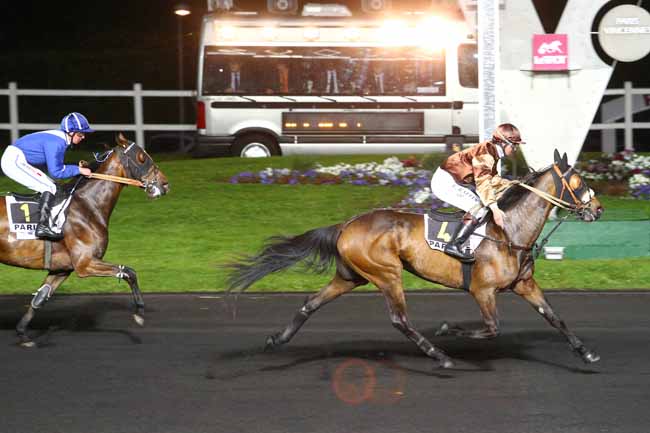 Photo d'arrivée de la course pmu PRIX ANTIGONE à PARIS-VINCENNES le Vendredi 29 avril 2016