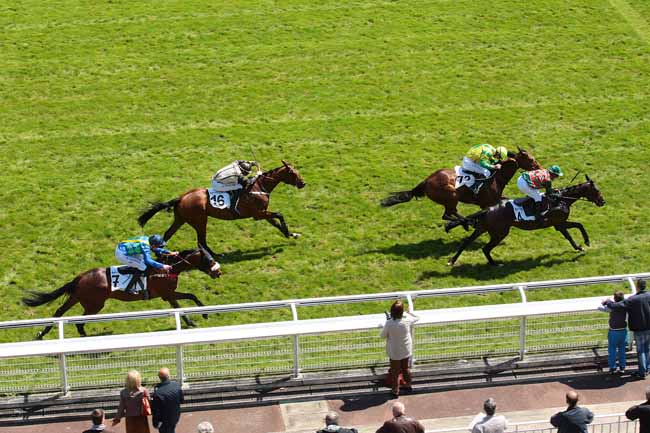 Photo d'arrivée de la course pmu GRANDE COURSE DE HAIES DE PRINTEMPS à AUTEUIL le Mercredi 4 mai 2016