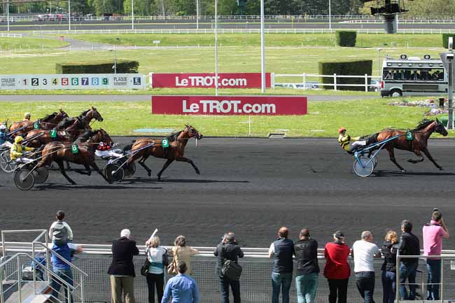 Photo d'arrivée de la course pmu PRIX ALBERT DEMARCQ à PARIS-VINCENNES le Samedi 7 mai 2016