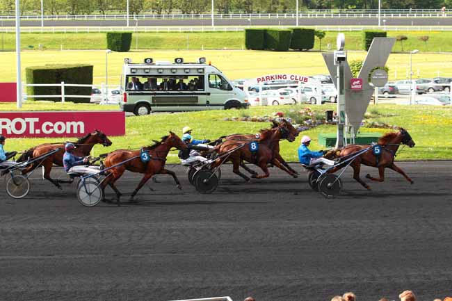 Photo d'arrivée de la course pmu PRIX DU MANS à PARIS-VINCENNES le Samedi 14 mai 2016