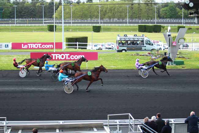 Photo d'arrivée de la course pmu PRIX DE DREUX à PARIS-VINCENNES le Samedi 14 mai 2016