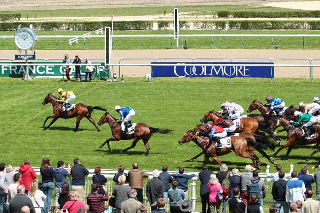 Photo d'arrivée de la course pmu PRIX DE CHEVILLY à DEAUVILLE le Lundi 16 mai 2016