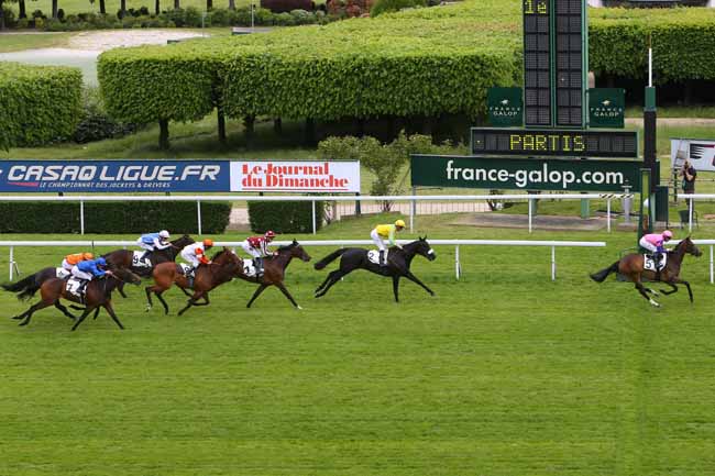 Photo d'arrivée de la course pmu PRIX AMONITA à SAINT-CLOUD le Mercredi 18 mai 2016
