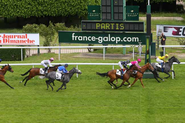 Photo d'arrivée de la course pmu PRIX DE MONTMAGNY à SAINT-CLOUD le Mercredi 18 mai 2016