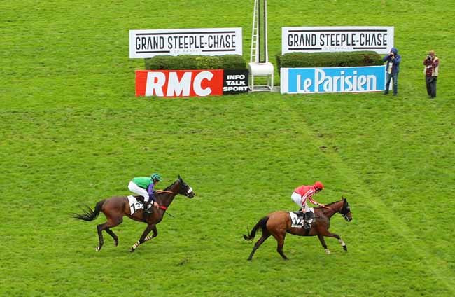 Photo d'arrivée de la course pmu PRIX TANERKO à AUTEUIL le Dimanche 22 mai 2016