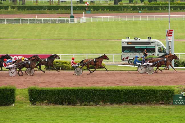 Photo d'arrivée de la course pmu PRIX DE SARE à ENGHIEN le Samedi 28 mai 2016