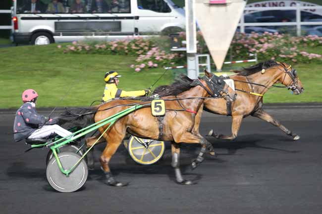 Photo d'arrivée de la course pmu PRIX KISSA à PARIS-VINCENNES le Vendredi 3 juin 2016