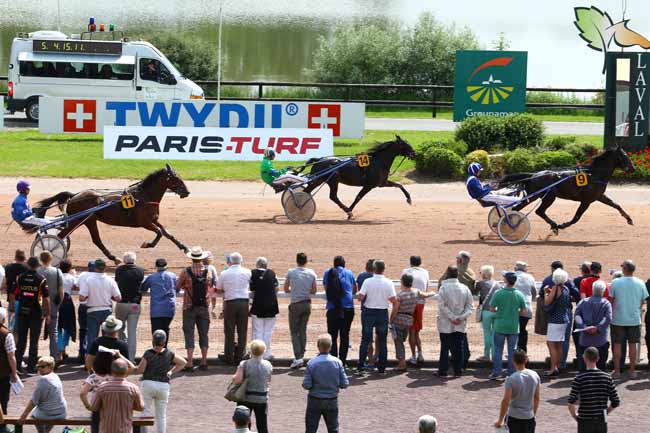 Photo d'arrivée de la course pmu PRIX LE P'TIT VINCENNES A L'HUISSERIE à LAVAL le Mercredi 8 juin 2016