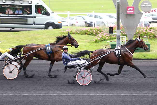 Photo d'arrivée de la course pmu PRIX ADALBERTA à PARIS-VINCENNES le Vendredi 10 juin 2016