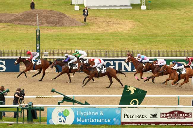 Photo d'arrivée de la course pmu PRIX DE MAREIL-EN-FRANCE à CHANTILLY le Samedi 11 juin 2016