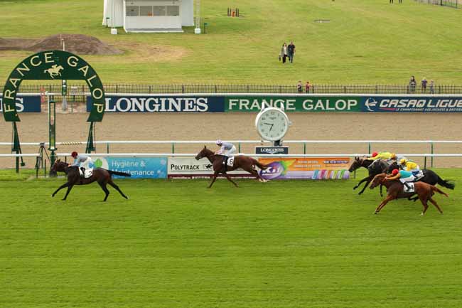 Photo d'arrivée de la course pmu PRIX PAUL DE MOUSSAC à CHANTILLY le Samedi 11 juin 2016