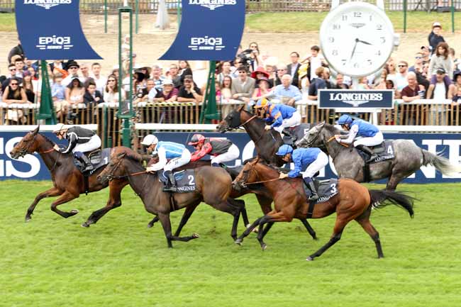 Photo d'arrivée de la course pmu PRIX BERTRAND DU BREUIL LONGINES à CHANTILLY le Dimanche 19 juin 2016