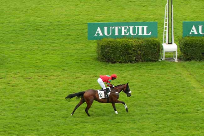 Photo d'arrivée de la course pmu PRIX LINDOR à AUTEUIL le Lundi 20 juin 2016
