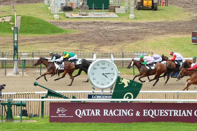 Photo d'arrivée de la course pmu PRIX DU TERRAIN DE MANOEUVRES à CHANTILLY le Mercredi 22 juin 2016