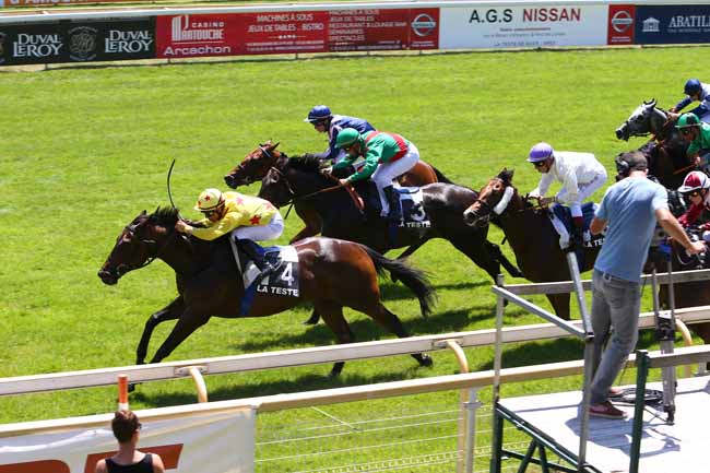 Photo d'arrivée de la course pmu PRIX NISSAN AGS à LA TESTE DE BUCH le Jeudi 23 juin 2016