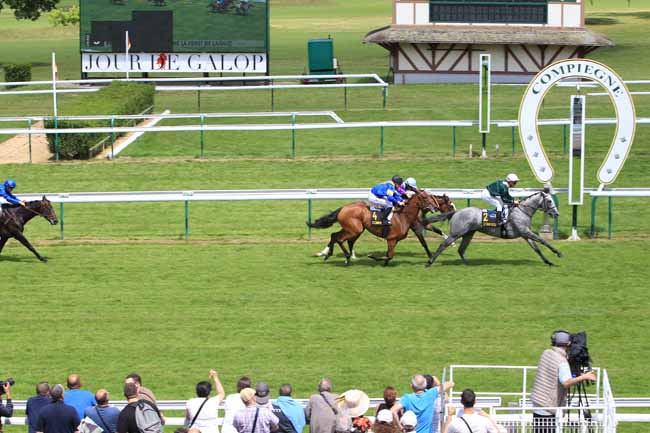 Photo d'arrivée de la course pmu PRIX DE LA FORET DE LAIGUE à COMPIEGNE le Samedi 25 juin 2016