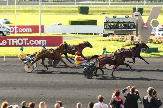 Photo d'arrivée de la course pmu PRIX RAYMOND FOUARD à PARIS-VINCENNES le Dimanche 26 juin 2016