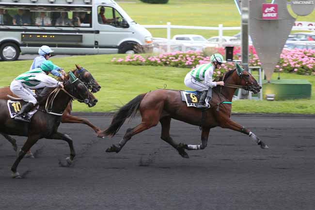 Photo d'arrivée de la course pmu PRIX CYBELE à PARIS-VINCENNES le Mardi 28 juin 2016