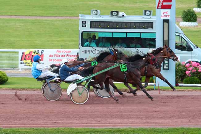 Photo d'arrivée de la course pmu PRIX DE LA GARE DES INVALIDES à ENGHIEN le Jeudi 30 juin 2016