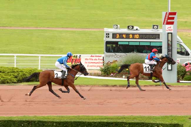 Photo d'arrivée de la course pmu PRIX DE NEUILLY-LEVALLOIS à ENGHIEN le Samedi 2 juillet 2016