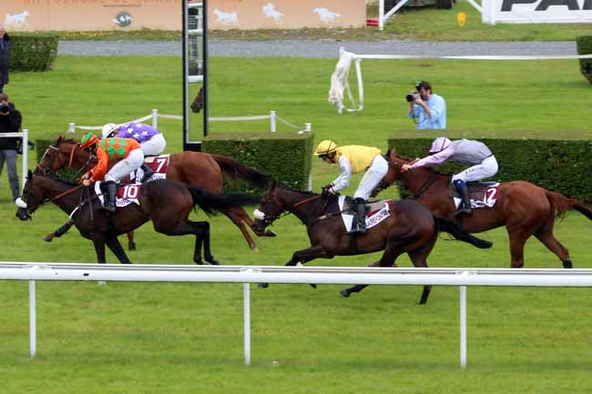 Photo d'arrivée de la course pmu PRIX LES OUVRES (PELOTON A) à CLAIREFONTAINE le Mardi 5 juillet 2016
