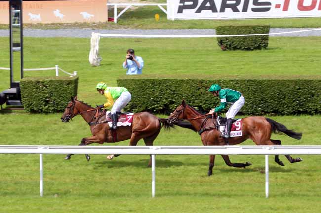 Photo d'arrivée de la course pmu PRIX DE PENNEDEPIE à CLAIREFONTAINE le Mardi 5 juillet 2016