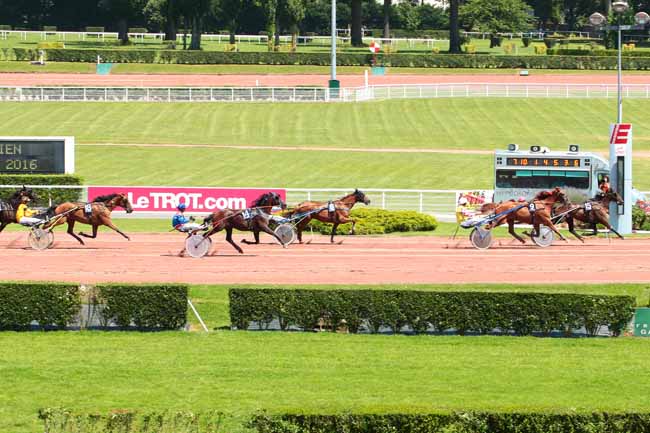 Photo d'arrivée de la course pmu PRIX DE LA PORTE DE CHARENTON à ENGHIEN le Jeudi 7 juillet 2016