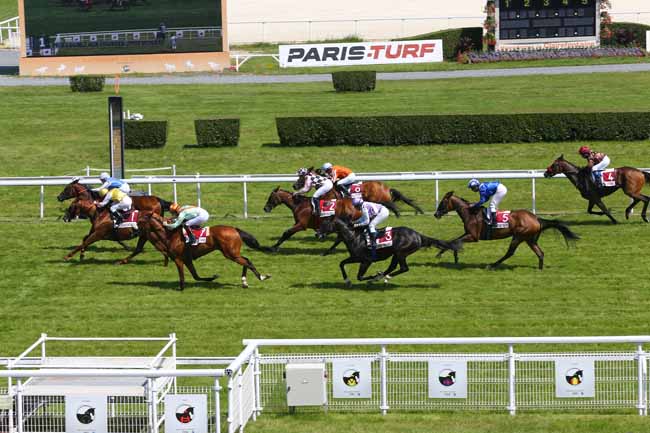 Photo d'arrivée de la course pmu PRIX VITIGES à CLAIREFONTAINE le Jeudi 7 juillet 2016